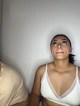 nicolexxaleja online show from July 3, 2026, 8:59 pm