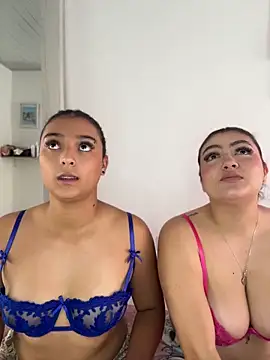 nicolexxaleja online show from May 1, 2026, 2:00 pm