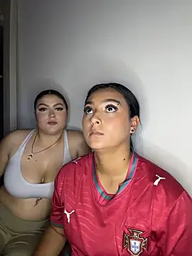 nicolexxaleja online show from July 3, 2026, 2:40 am