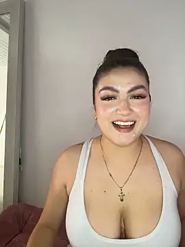 nicolexxaleja online show from July 8, 2026, 7:36 pm