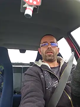 Snapshot of Thomas043 chatting on November 8, 2025, 11:03 am Thomas043 online show from November 8, 2025, 11:03 am