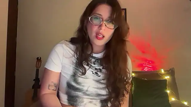 Snapshot of Meowkillah13 chatting on January 10, 2026, 12:06 am Meowkillah13 online show from January 10, 2026, 12:06 am