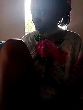 SeffieLucy online show from January 13, 2026, 4:05 am