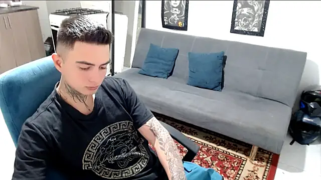 santii ss online show from November 30, 2025, 2:12 am