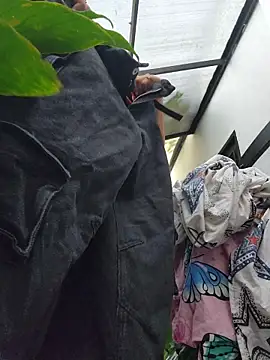 Snapshot of Yessica_Lopezz chatting on October 21, 2025, 12:59 pm Yessica Lopezz online show from October 21, 2025, 12:59 pm