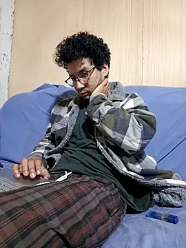 Snapshot of LecheDeSoya666 chatting on November 25, 2025, 5:30 am LecheDeSoya666 online show from November 25, 2025, 5:30 am