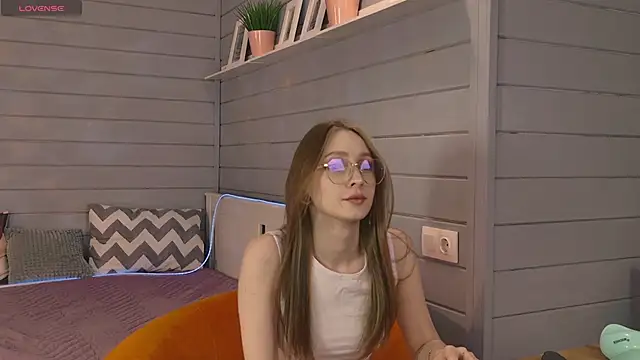 Vikki wyye online show from October 4, 2025, 3:19 am