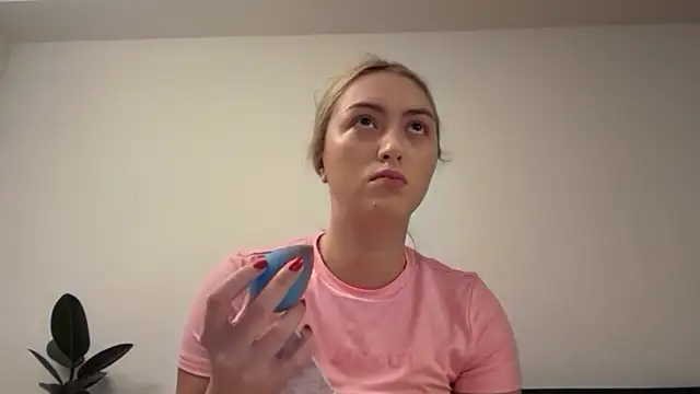 Snapshot of Kitty_Swetty chatting on January 18, 2026, 2:48 am Kitty Swetty online show from January 18, 2026, 2:48 am