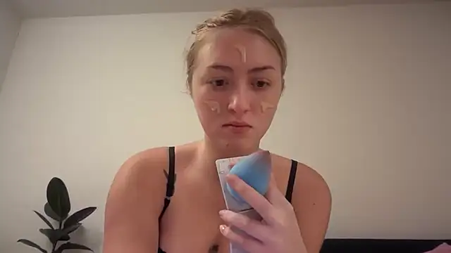 Snapshot of Kitty_Swetty chatting on February 14, 2026, 6:41 pm Kitty Swetty online show from February 14, 2026, 6:41 pm