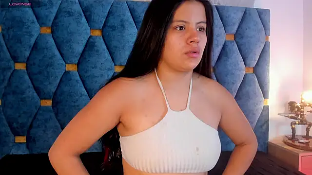 Snapshot of sasha_roldann chatting on June 6, 2026, 12:32 pm sasha roldann online show from June 6, 2026, 12:32 pm