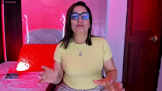 Agatha Pleasure online show from February 12, 2026, 11:54 am