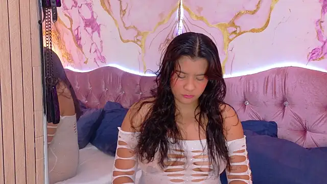 Snapshot of KARINAJTORRES chatting on July 9, 2026, 1:50 am KARINAJTORRES online show from July 9, 2026, 1:50 am