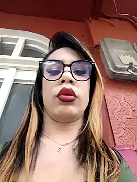 Snapshot of Daliana_Gounbolt chatting on June 10, 2026, 7:15 pm Daliana Gounbolt online show from June 10, 2026, 7:15 pm