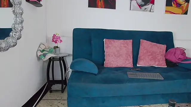 Snapshot of Daliana_Gounbolt chatting on August 5, 2026, 1:49 pm Daliana Gounbolt online show from August 5, 2026, 1:49 pm