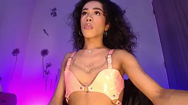 Snapshot of Barbydominant_fetish chatting on March 7, 2026, 1:49 pm Barbydominant fetish online show from March 7, 2026, 1:49 pm