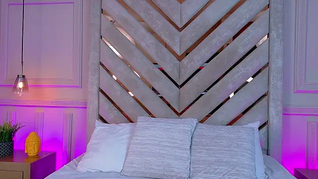 Snapshot of Agatha-Adams chatting on November 20, 2025, 2:40 pm Agatha-Adams online show from November 20, 2025, 2:40 pm