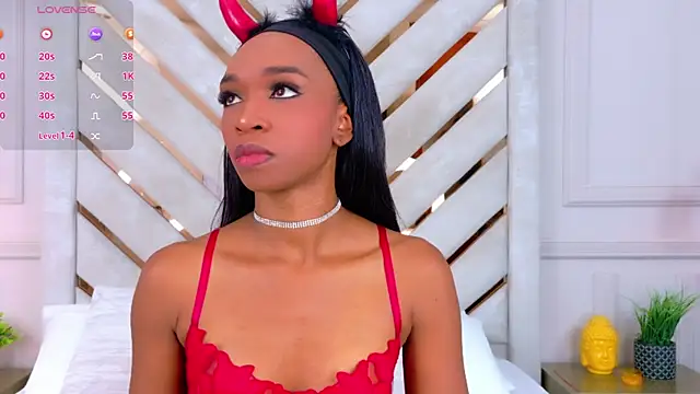 Snapshot of Agatha-Adams chatting on October 30, 2025, 2:47 pm Agatha-Adams online show from October 30, 2025, 2:47 pm