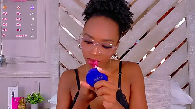 Snapshot of Agatha-Adams chatting on November 4, 2025, 3:16 pm Agatha-Adams online show from November 4, 2025, 3:16 pm