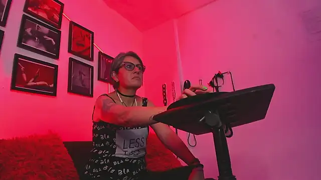 MistressNyx cg online show from January 19, 2026, 4:22 pm