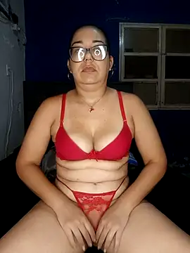 Snapshot of MilfTentasion chatting on November 23, 2025, 8:30 pm MilfTentasion online show from November 23, 2025, 8:30 pm