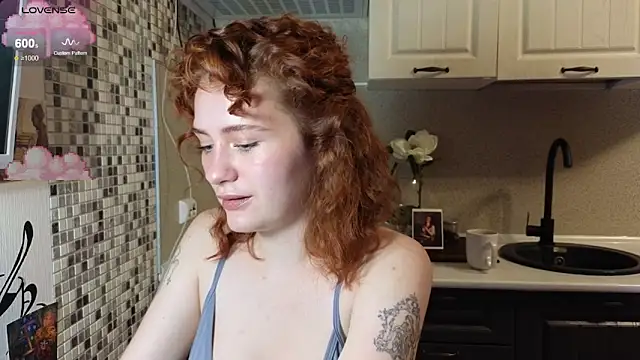 Snapshot of jelly_cherry chatting on October 14, 2025, 9:04 pm jelly cherry online show from October 14, 2025, 9:04 pm