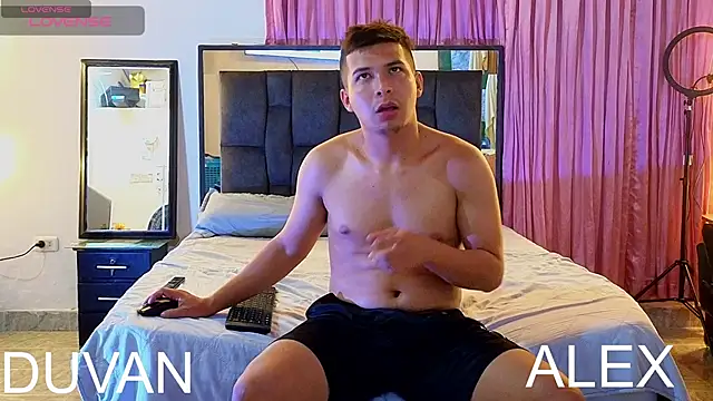 hot latin boys online show from October 8, 2025, 12:12 am