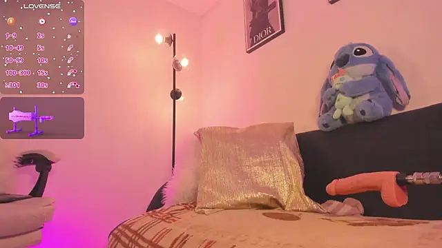 LizzyPonce online show from March 20, 2026, 9:32 am