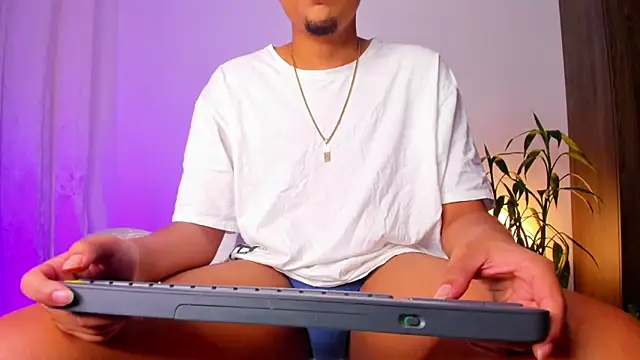 asmodeo 33 online show from September 18, 2025, 11:19 pm