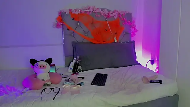 Snapshot of antonieta23 chatting on October 28, 2025, 7:40 am antonieta23 online show from October 28, 2025, 7:40 am