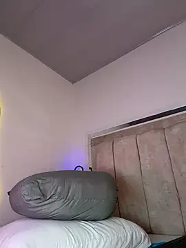 Mia Juicyberry online show from July 23, 2026, 1:08 am