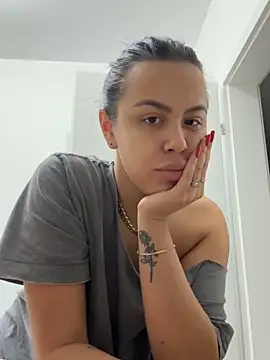 Casiana  online show from April 24, 2026, 12:12 am