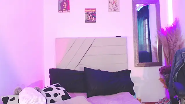 Snapshot of Anna_belly chatting on November 28, 2025, 1:55 pm Anna belly online show from November 28, 2025, 1:55 pm