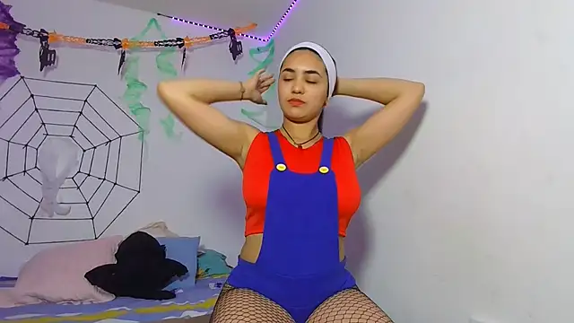 Snapshot of Naughty_Nights_Live chatting on October 31, 2025, 11:29 am Naughty Nights Live online show from October 31, 2025, 11:29 am