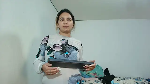 Snapshot of Naughty_Nights_Live chatting on April 15, 2026, 5:39 pm Naughty Nights Live online show from April 15, 2026, 5:39 pm