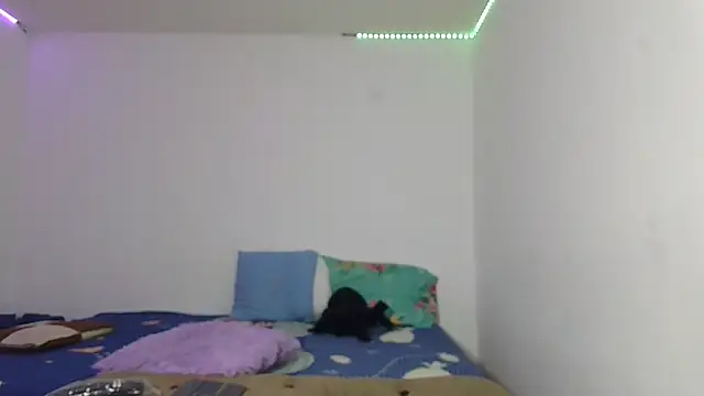 Snapshot of Naughty_Nights_Live chatting on October 15, 2025, 11:40 am Naughty Nights Live online show from October 15, 2025, 11:40 am