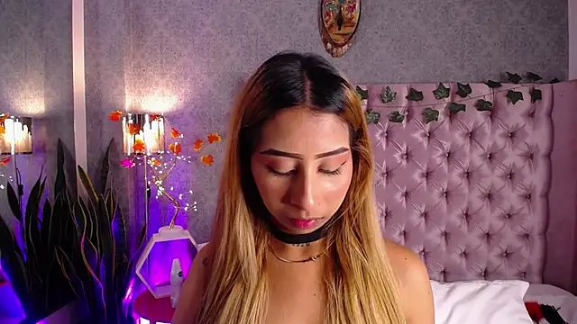 Snapshot of laila_stilwiills chatting on November 22, 2025, 4:55 am laila stilwiills online show from November 22, 2025, 4:55 am