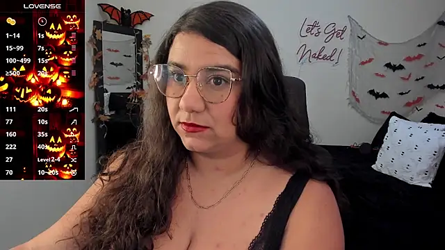 Snapshot of MariamCastiblanco chatting on October 10, 2025, 12:00 am MariamCastiblanco online show from October 10, 2025, 12:00 am