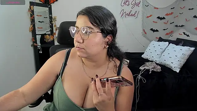 Snapshot of MariamCastiblanco chatting on October 16, 2025, 11:02 pm MariamCastiblanco online show from October 16, 2025, 11:02 pm