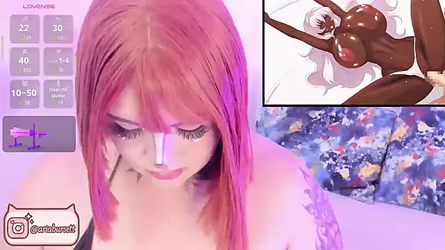 AriaBursett online show from November 3, 2025, 4:43 pm