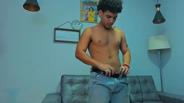 Xfire boy69 online show from December 22, 2025, 2:50 pm