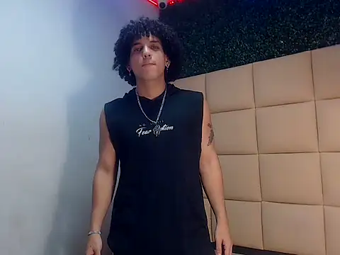 Snapshot of Xfire_boy69 chatting on October 8, 2025, 3:13 pm Xfire boy69 online show from October 8, 2025, 3:13 pm