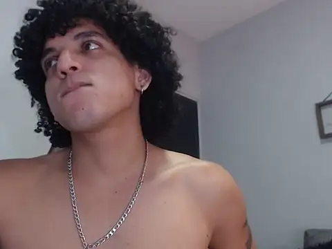 Snapshot of Xfire_boy69 chatting on October 19, 2025, 2:31 pm Xfire boy69 online show from October 19, 2025, 2:31 pm