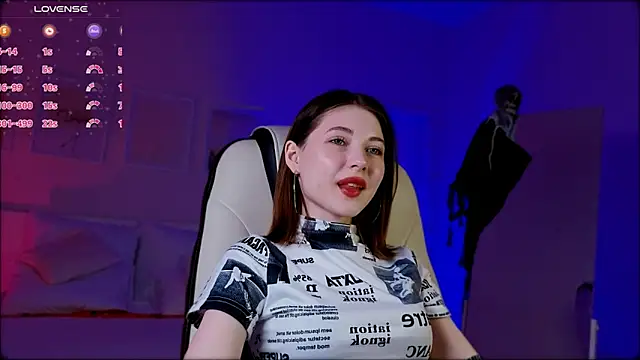 Snapshot of Kimmie_shine chatting on October 28, 2025, 8:46 am Kimmie shine online show from October 28, 2025, 8:46 am