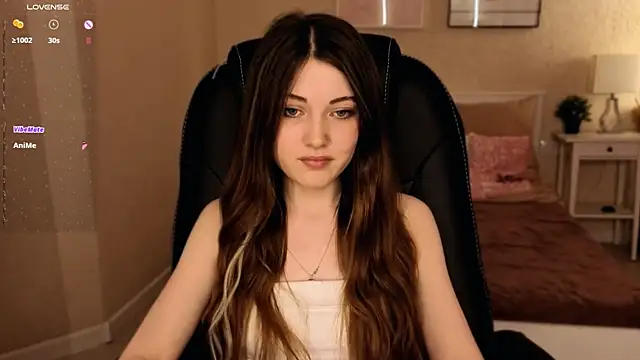Snapshot of Kimmie_shine chatting on June 19, 2026, 8:53 am Kimmie shine online show from June 19, 2026, 8:53 am