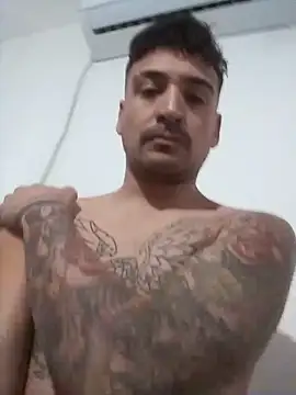 Snapshot of bigandstrong2217 chatting on September 11, 2025, 5:13 pm bigandstrong2217 online show from September 11, 2025, 5:13 pm