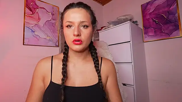 Dannaa Lovs online show from May 5, 2026, 12:08 pm