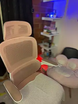 Snapshot of Dannaa_Lovs chatting on October 31, 2025, 7:10 pm Dannaa Lovs online show from October 31, 2025, 7:10 pm