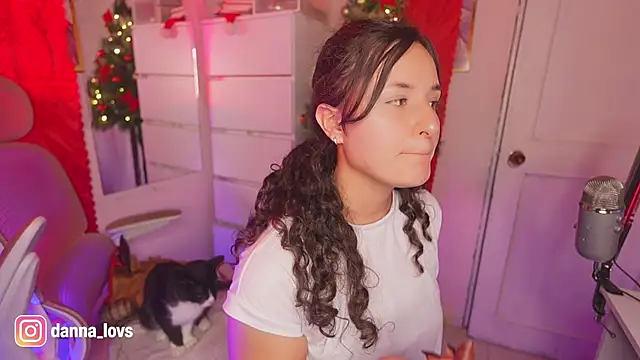 Snapshot of Dannaa_Lovs chatting on November 20, 2025, 5:13 pm Dannaa Lovs online show from November 20, 2025, 5:13 pm