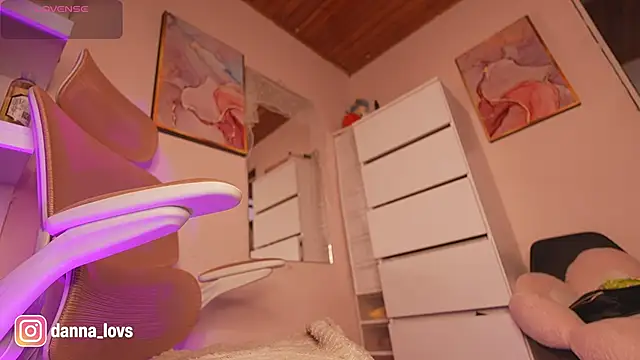 Snapshot of Dannaa_Lovs chatting on October 22, 2025, 5:23 pm Dannaa Lovs online show from October 22, 2025, 5:23 pm