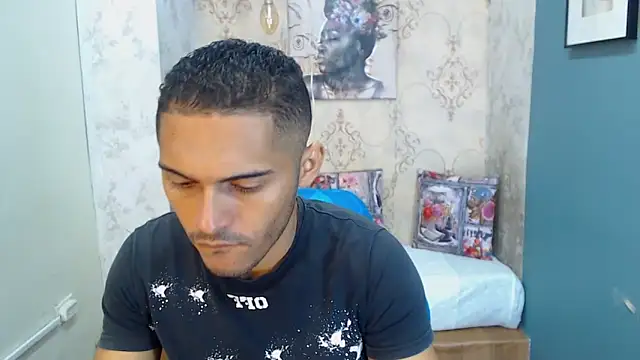 Derek Storm  online show from November 12, 2025, 12:20 pm